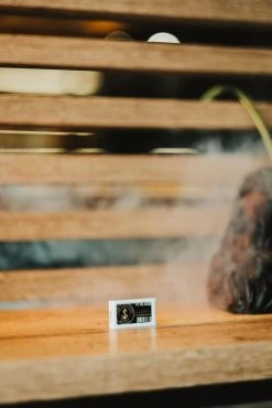 Razor Blades - Feather New Hi-Stainless Double Edged Blades 10pk